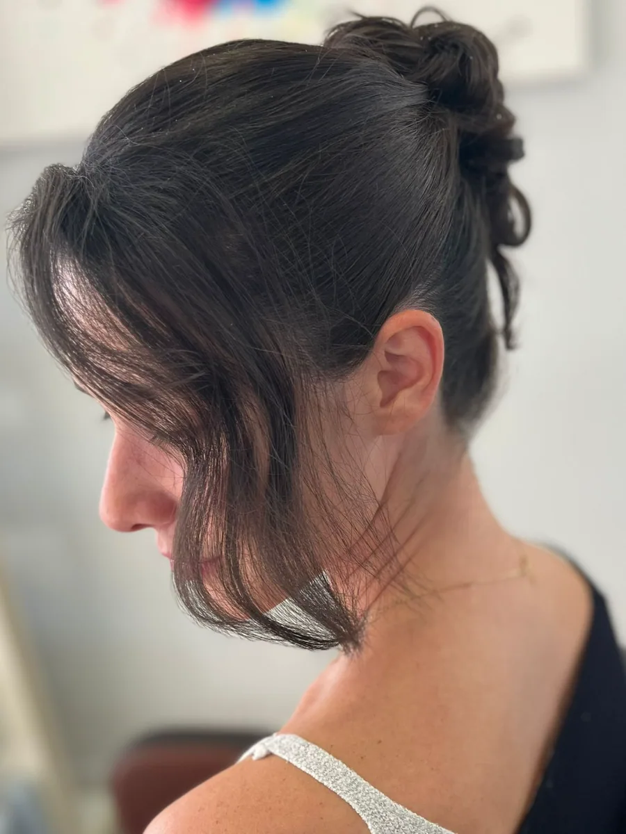 Attache basse de profil